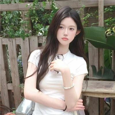 不可爱的她